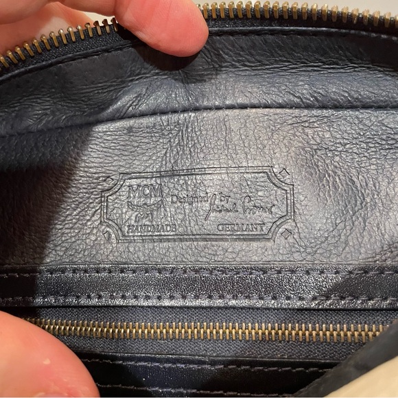 EUC MCM Patterned White & Black Crossbody Bag Purse VTG Gold HW Leather Auth!! - Picture 16 of 16